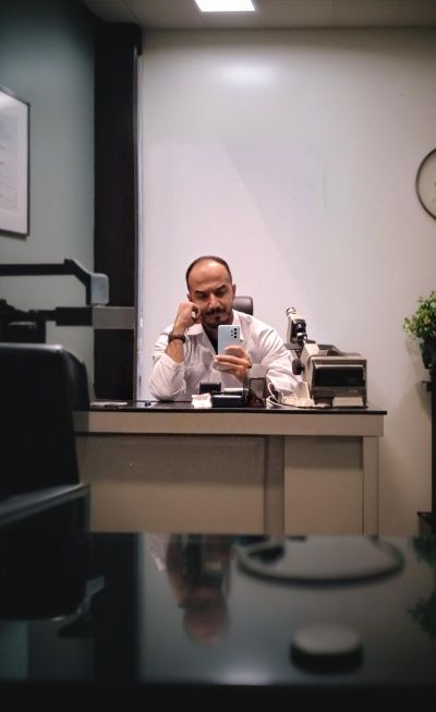 دکتر امیر شریف