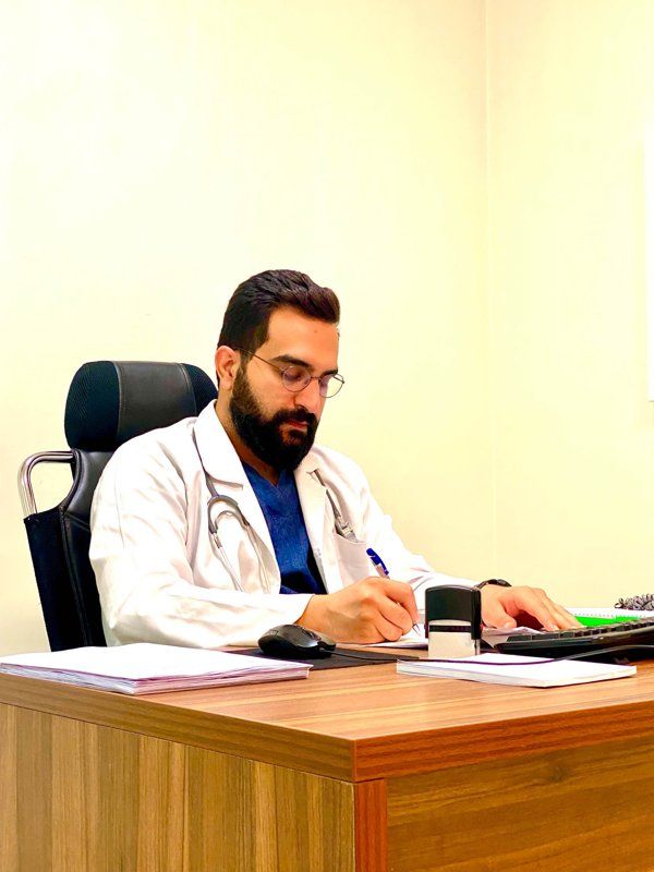 دکتر امیرهوشنگ گرامی