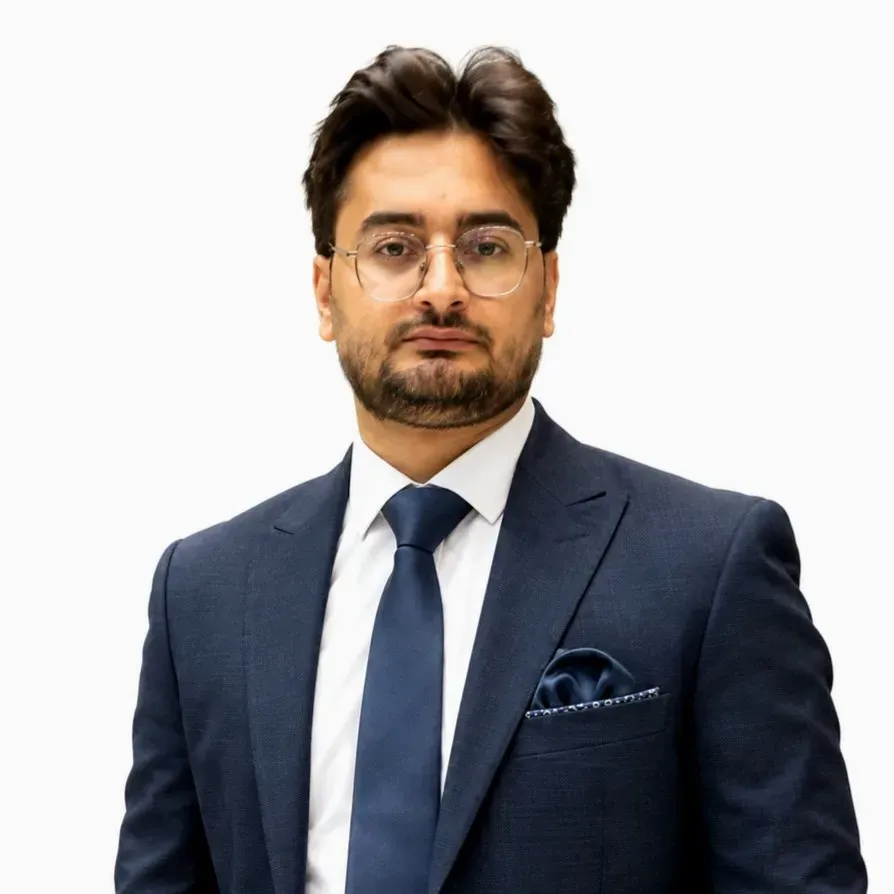 نیما فتحی دانشجوی تخصص بیماریهای پوست, دکترای پزشکی