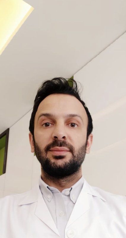 دکتر فرشید نیک زاد