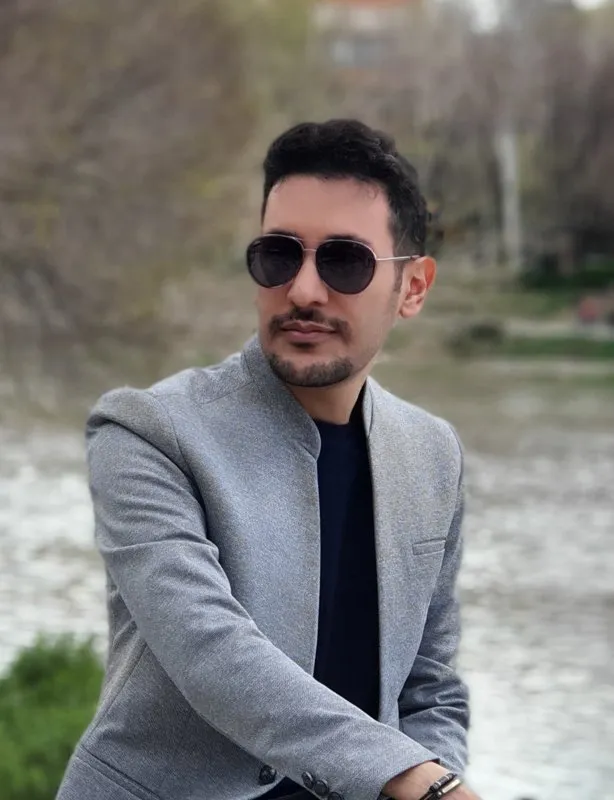دکتر محمد امین متخصص بیماری های داخلی گوارش ، غدد ( دیابت و تیروئید و... ) چربی و فشار خون ، روماتیسم ، بیماری های تنفسی و آسم و کرونا و آنفولانزا
