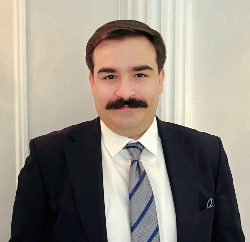 دکتر شایان شیخ میری