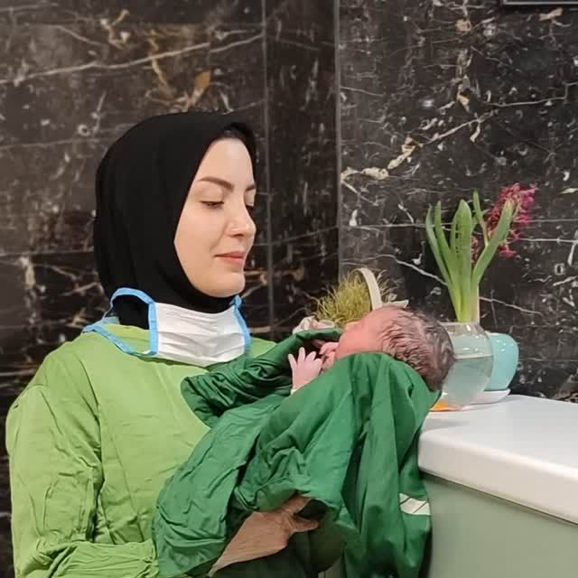 دکتر نفیسه آقابابائی درمان عفونت‌های زنان ا درمان تنبلی تخمدان ا زایمان طبیعی ا زایمان فیزیولوژیک