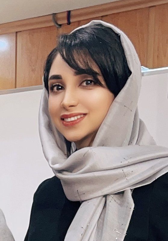 دکتر سونیا راجی دکترای دندانپزشکی