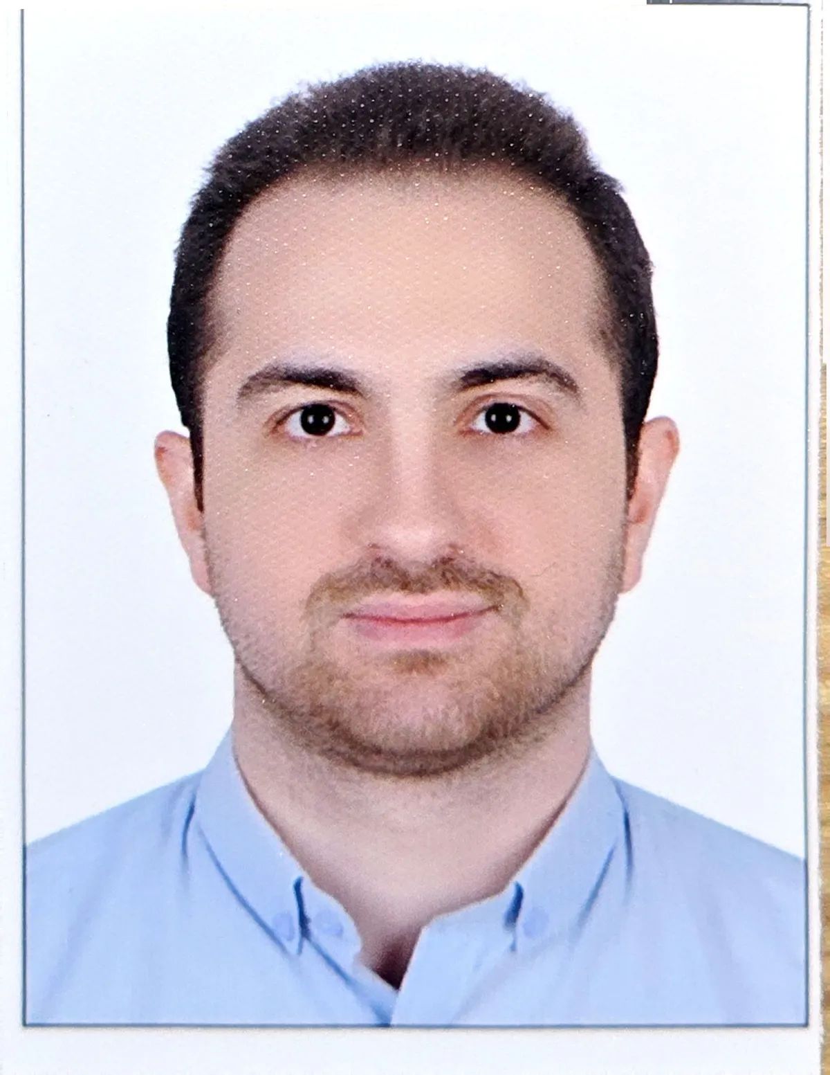 کامیار کاظمی بورد تخصصی طب فیزیکی، بیماری های مفاصل، ستون فقرات و عضلات، آسیب های ورزشی، نوار عصب و عضله