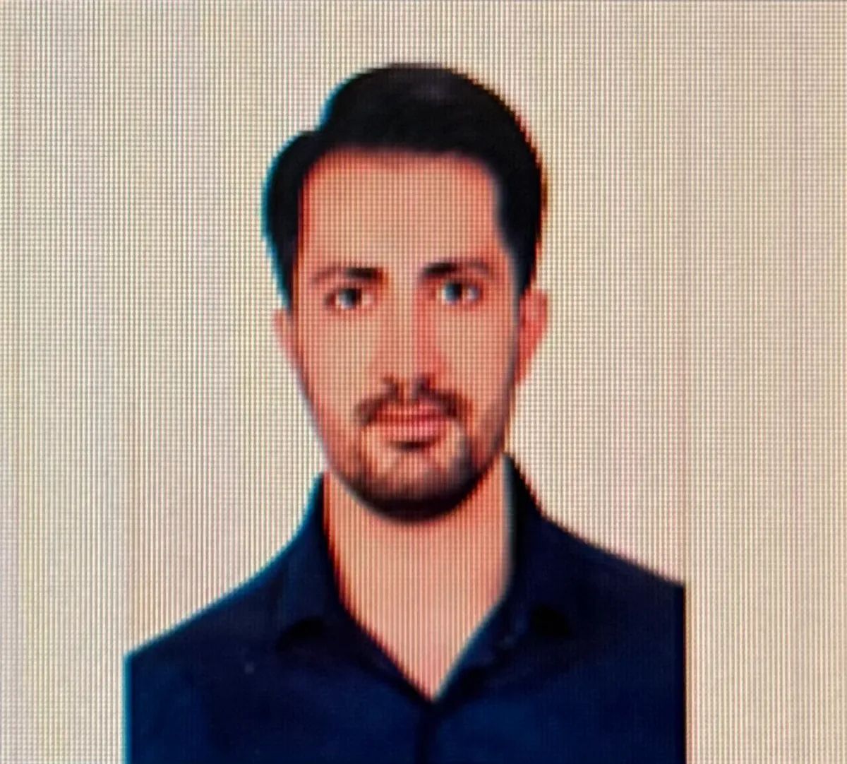دکتر نوید اکبری امرائی دکترای دندانپزشکی