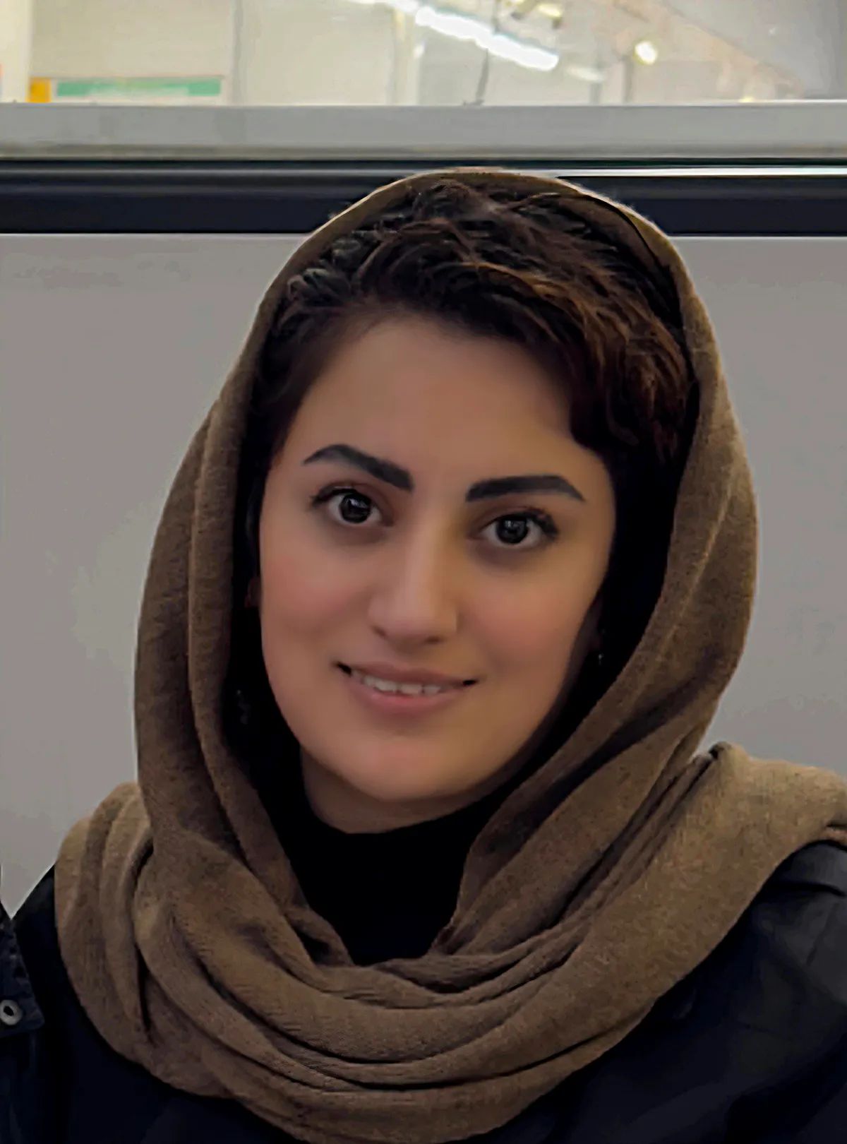 دکتر حدیث یوسفی دزدارانی کارشناس مامایی.درمان خونریزی .عفونت های زنان وناباروری و....