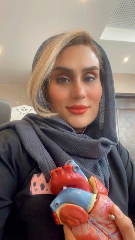 رویا کثیری دکترای پزشکی