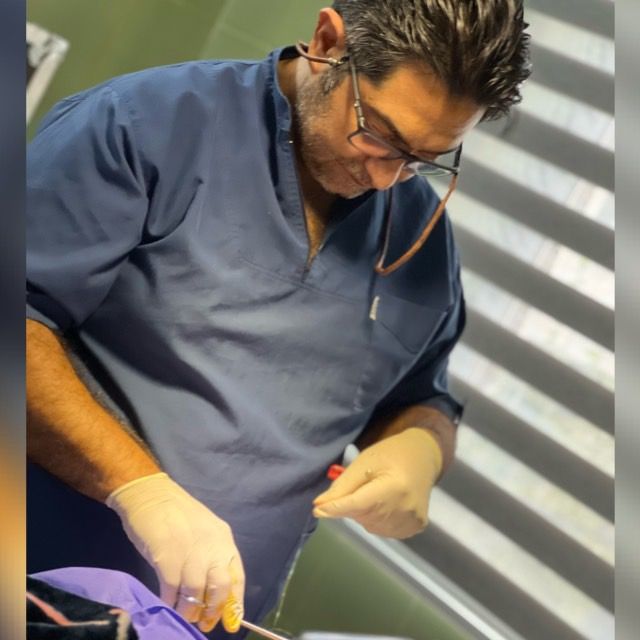 دکتر سعید اکبری ناصری