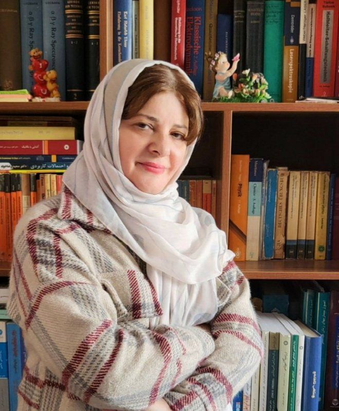 دکتر کاملیا ساداتی
