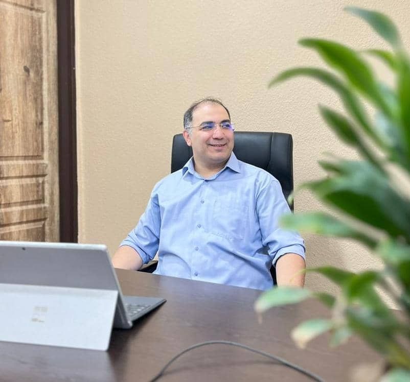 دکتر ناصر قنبری فوق تخصص زانو،  مچ پا ، دیسک‌کمر, شکستگی های استخوان و مفاصل، رباط صلیبی، تعویض مفصل،ارتوپدی اطفال