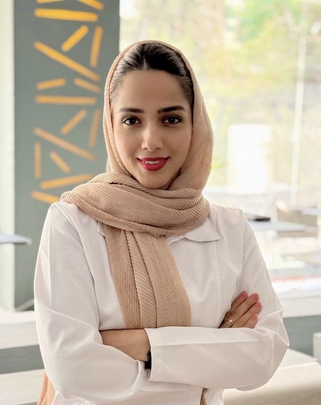 دکتر آزاده امینیان فر