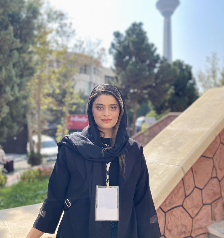 دکتر یاسمن زمانفر