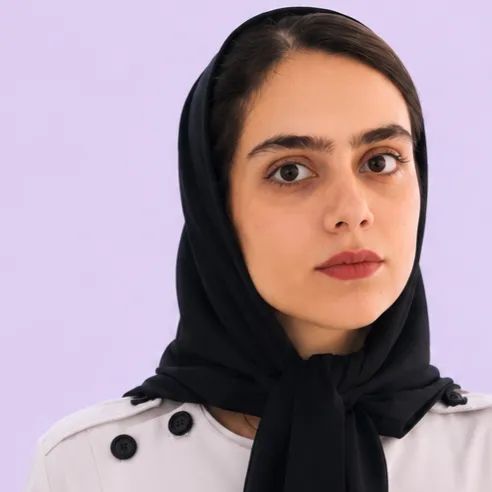 نیلوفر آخوندی دکترای پزشکی