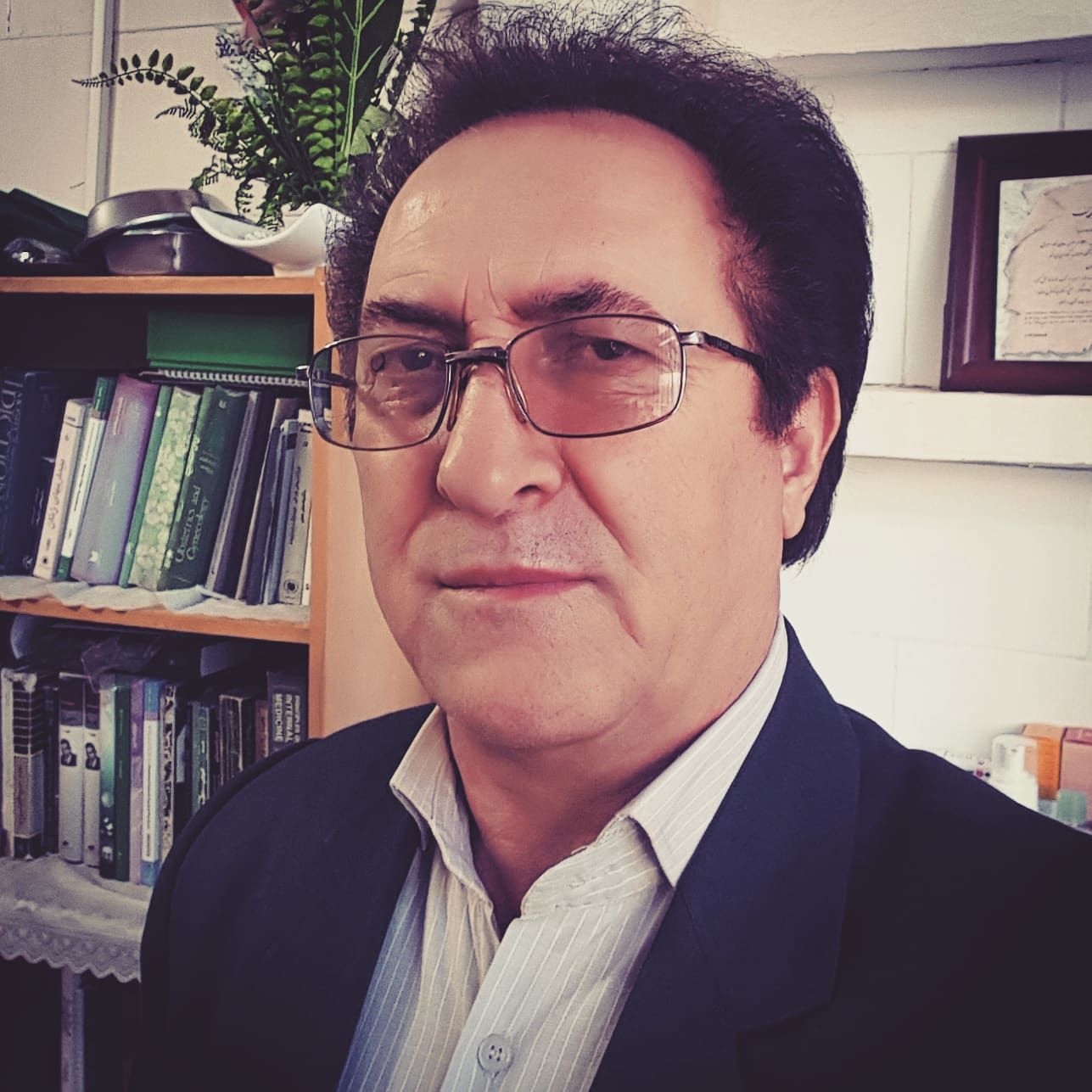 دکتر رضا صمدی فر