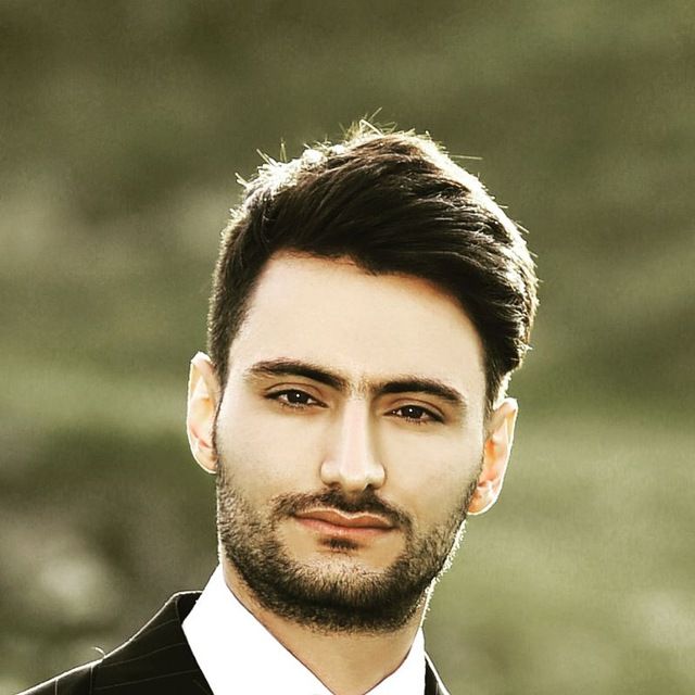 دکتر پژمان دستواره