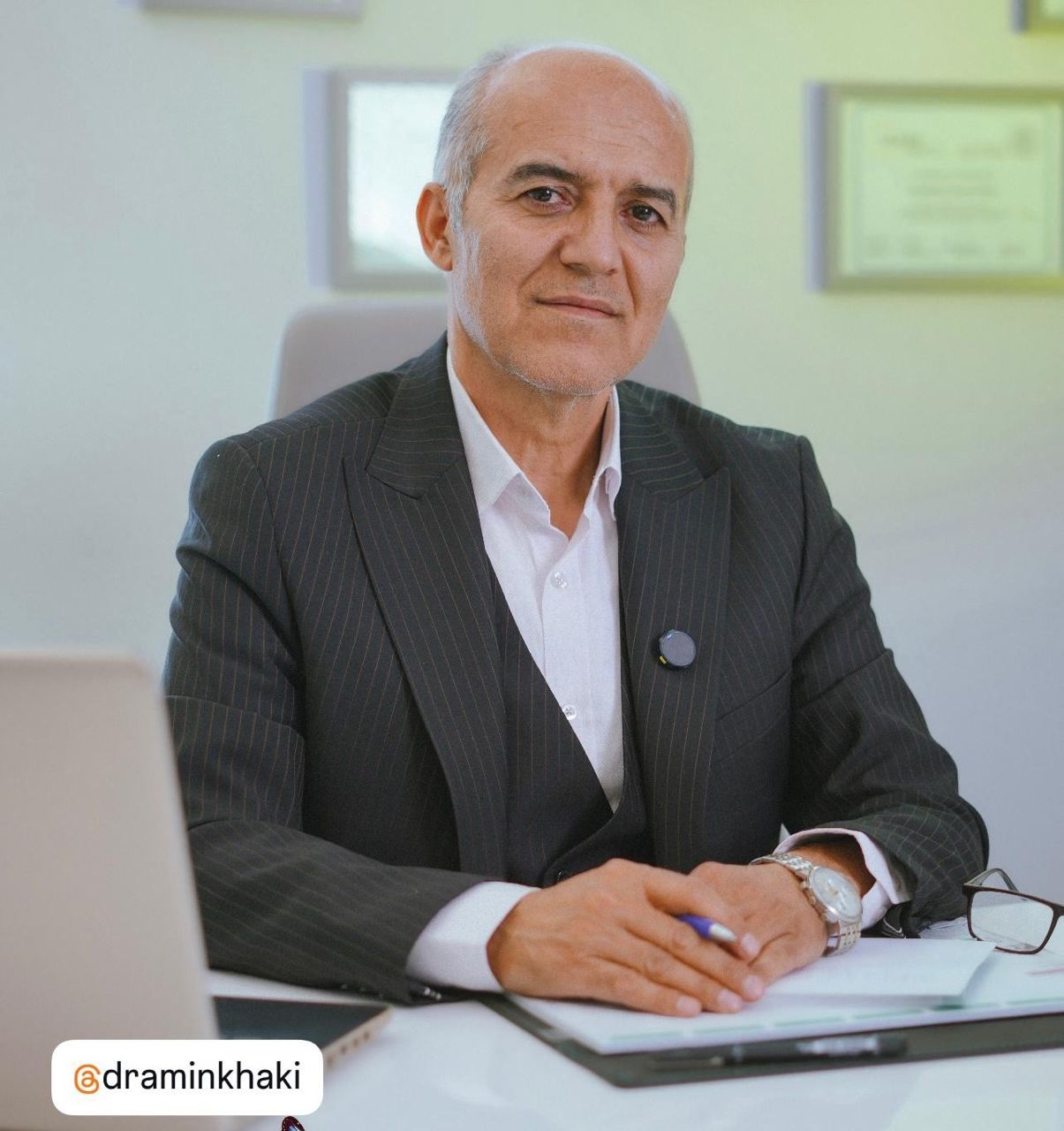 دکتر مهدی امین خاکی