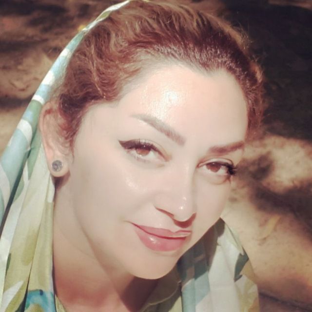 دکتر ساناز سروش