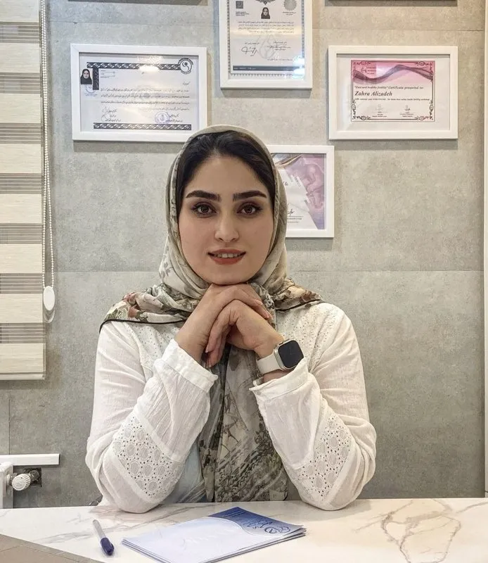 زهرا علیزاده کارشناس مامایی