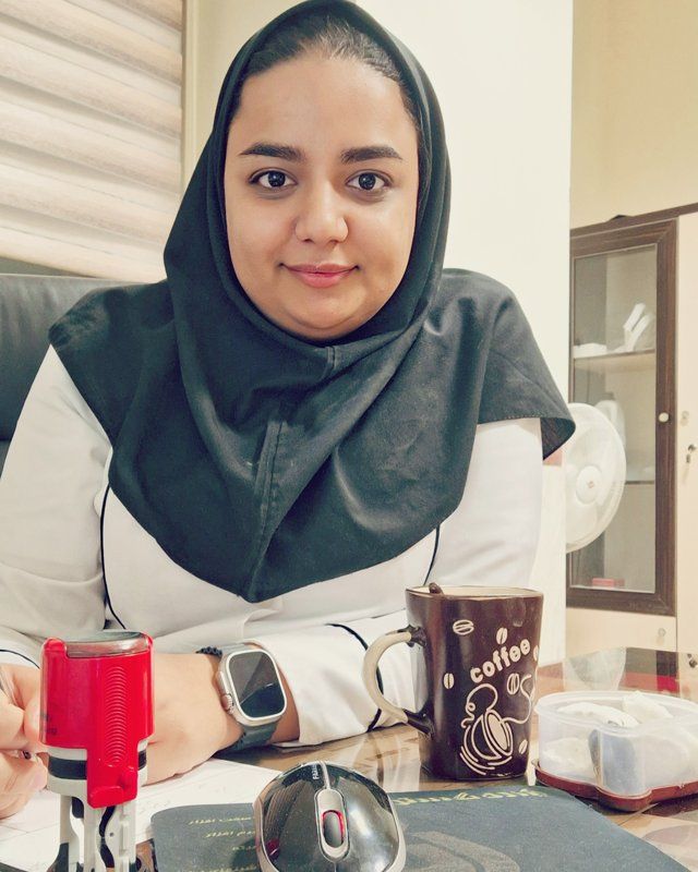 دکتر مبینا خانی کارشناسی مامایی