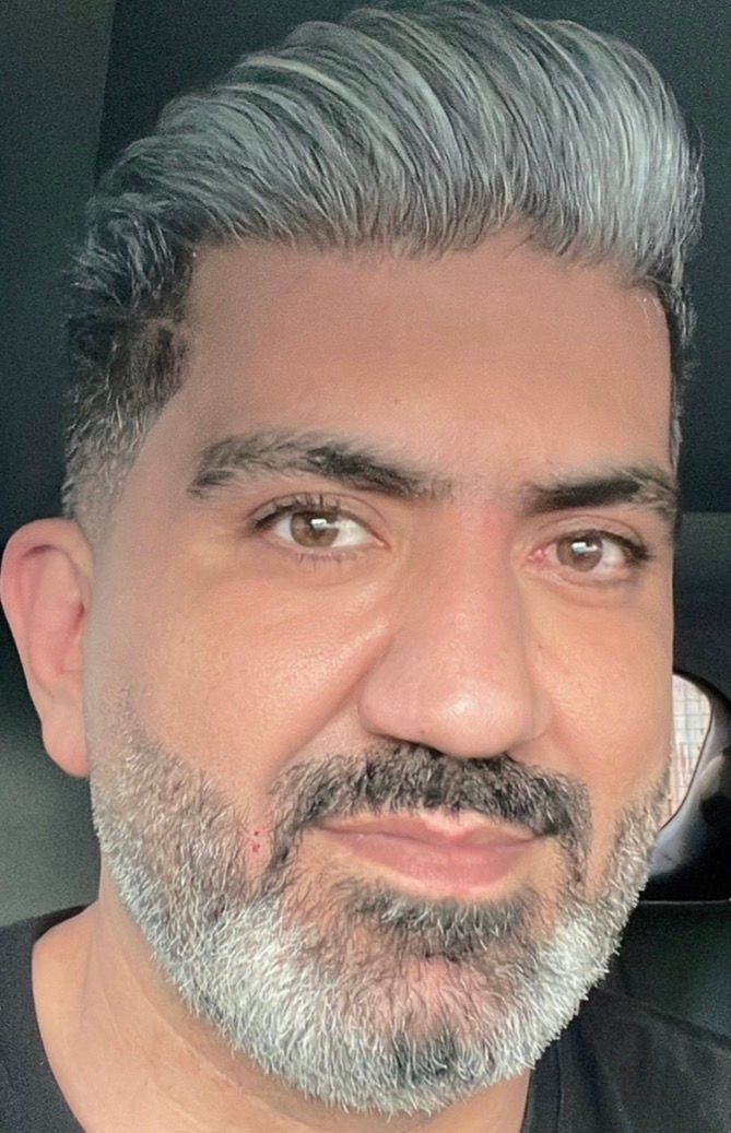 دکتر ایمان محمدی مفرد دکترای حرفه‌ای داروسازی-مشاوره دارویی-تداخلات دارویی-مشاوره پوستی -در هر ساعت از شبانه روز