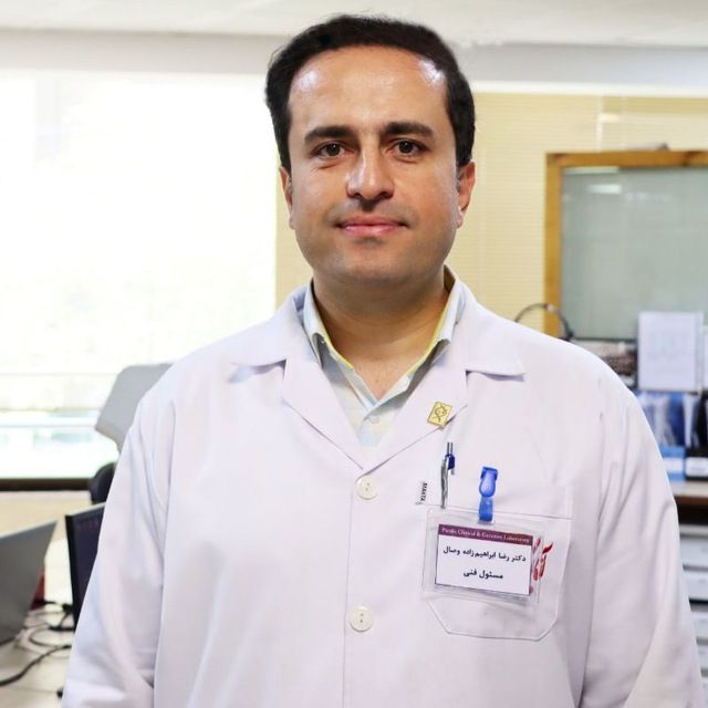 دکتر رضا ابراهیم زاده وصال متخصص (Ph.D) ژنتیک پزشکی، موسس و مسول فنی آزمایشگاه وصال در الهیه مشهد، مسؤل فنی ژنتیک آزمایشگاه پاتوبیولوژی و ژنتیک دکتر صادقیان در امامت ۳۴ مشهد،، مشاوره ژنتیک، تشخیص پیش از تولد، بیماری های مادرزادی ژنتیک، غربالگری سرطان ه