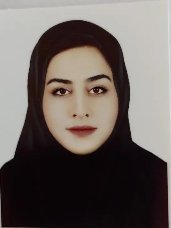 فاطمه نینوائی دکترای دندانپزشکی