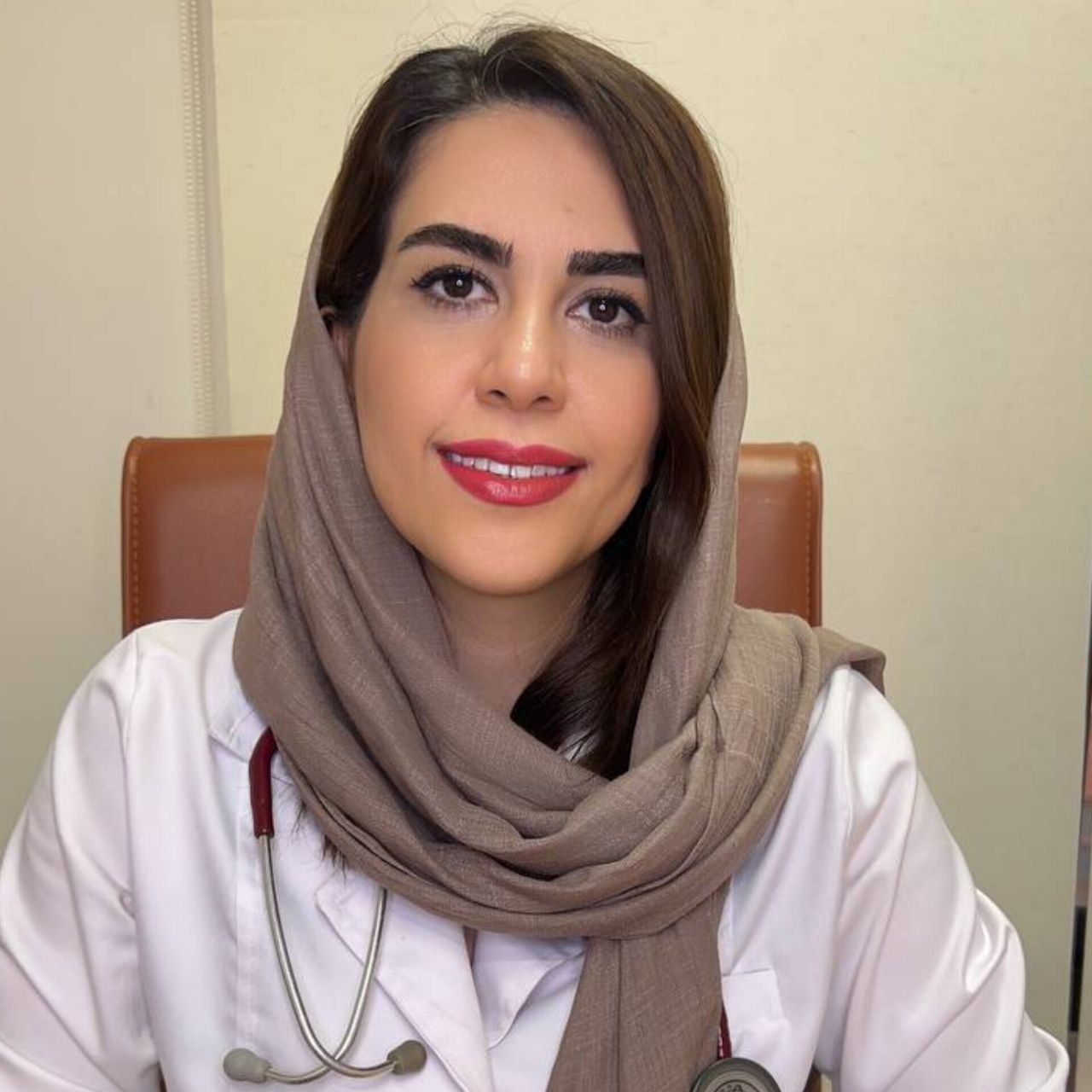 دکتر صدف اصفهانی متخصص بیماریهای قلب و عروق, دکترای پزشکی
