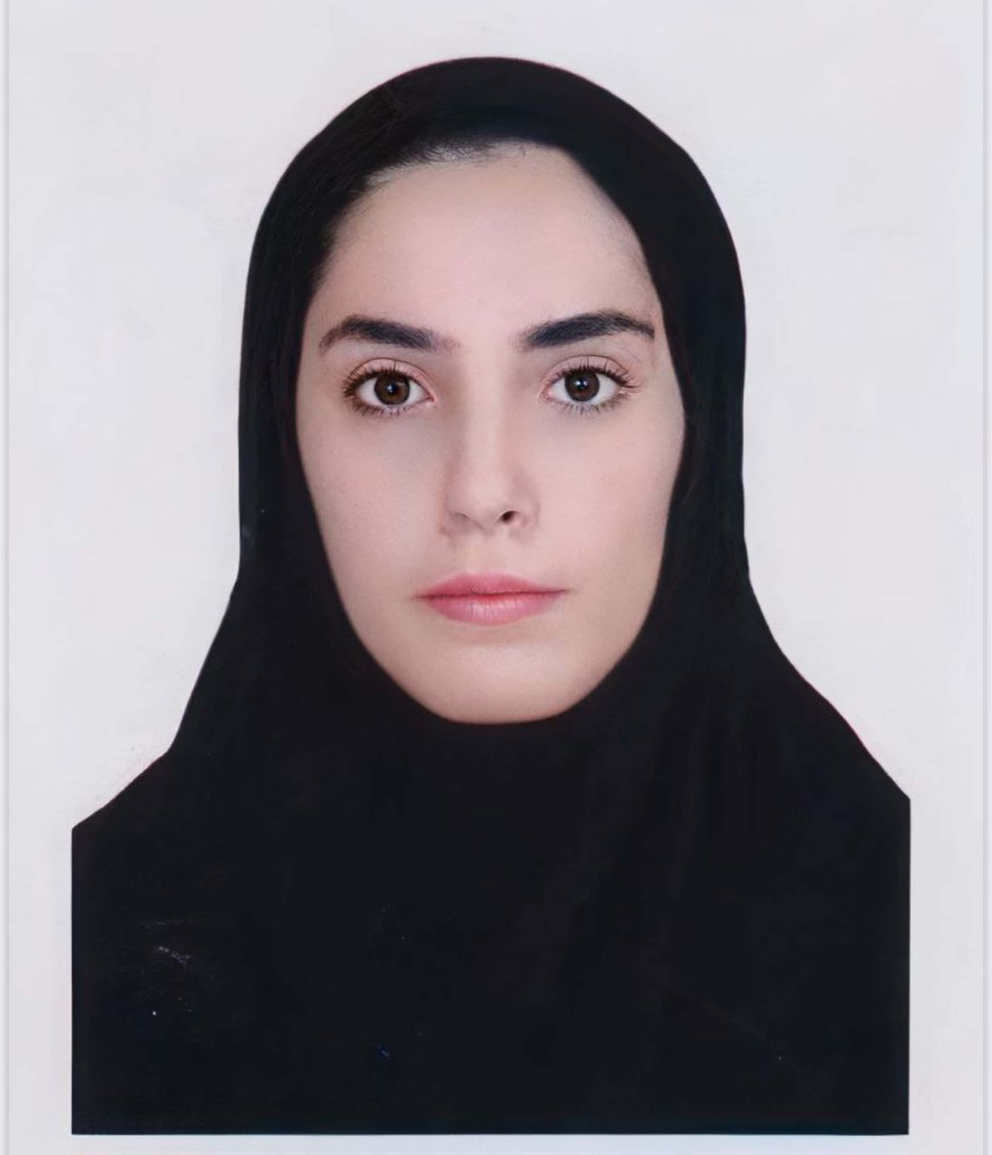 نگین محمودی کوهی کارشناسی بینایی‌سنجی (اپتومتری)