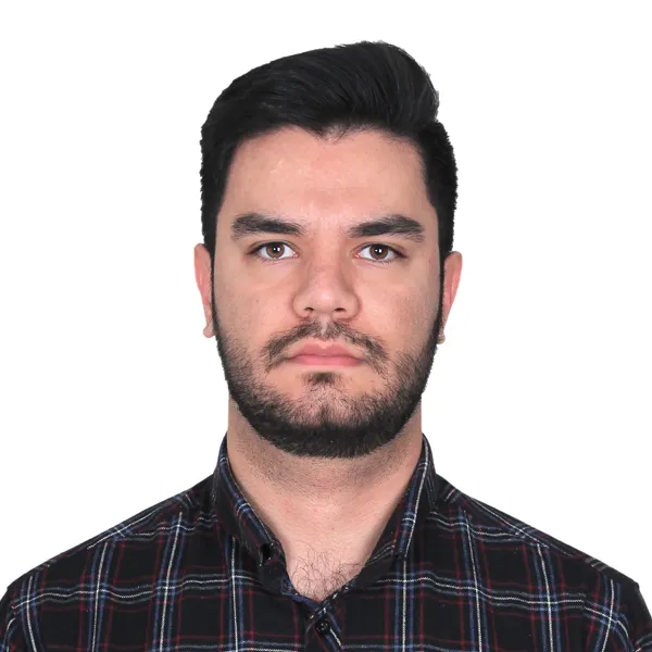 دکتر محمدامین شاهین شمس آبادی دکترای دندانپزشکی