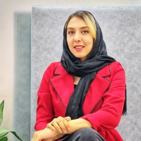 دکتر هانیه سادات حسینی