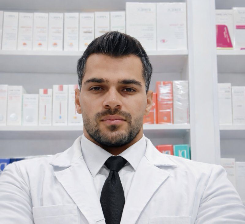 دکتر رضا عباسی خانکهدانی دکترای حرفه‌ای داروسازی