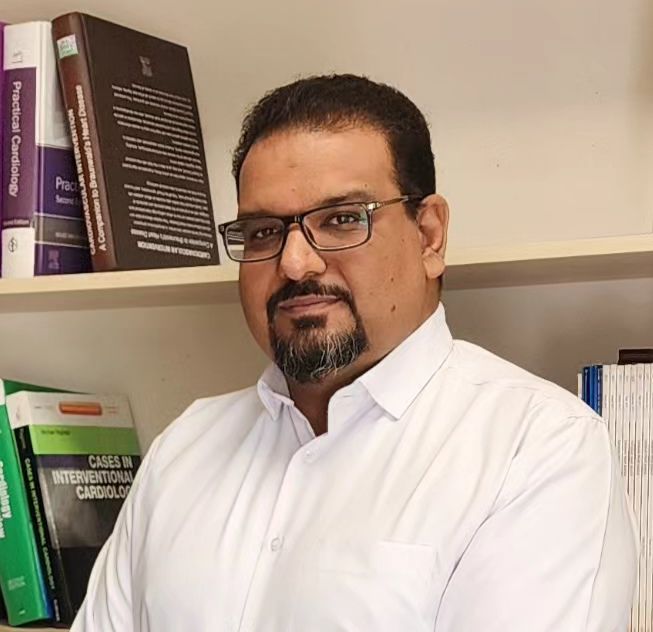 دکتر امین طهمورث
