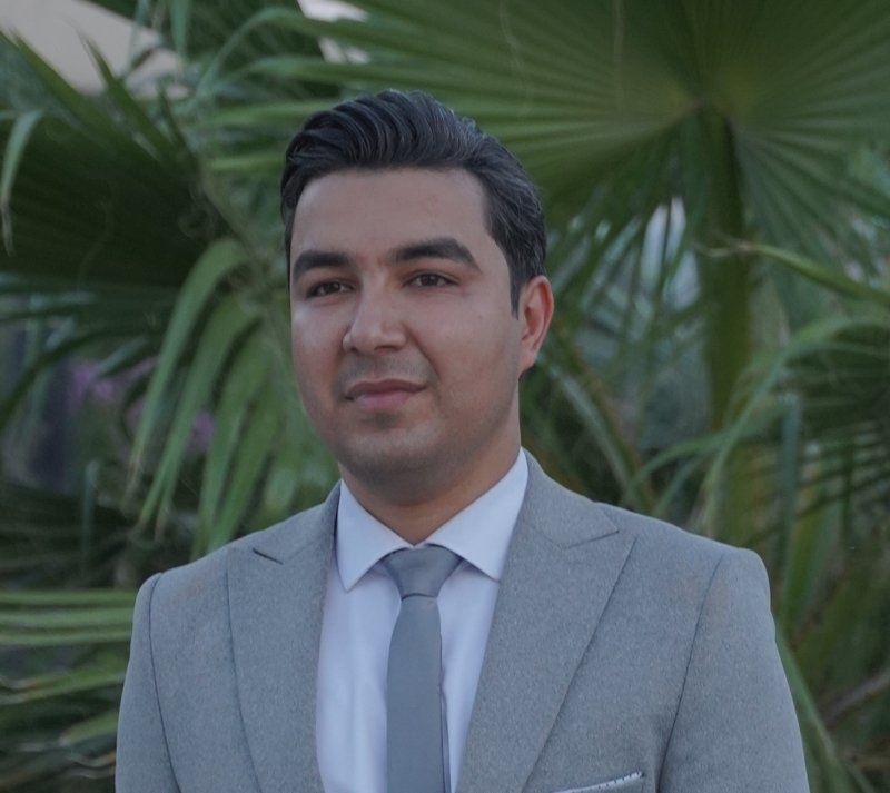 دکتر بهزاد نظری