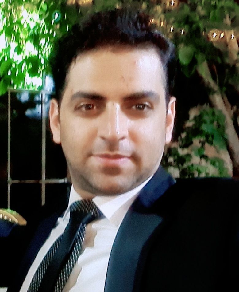 دکتر مصطفی ملک حسینی