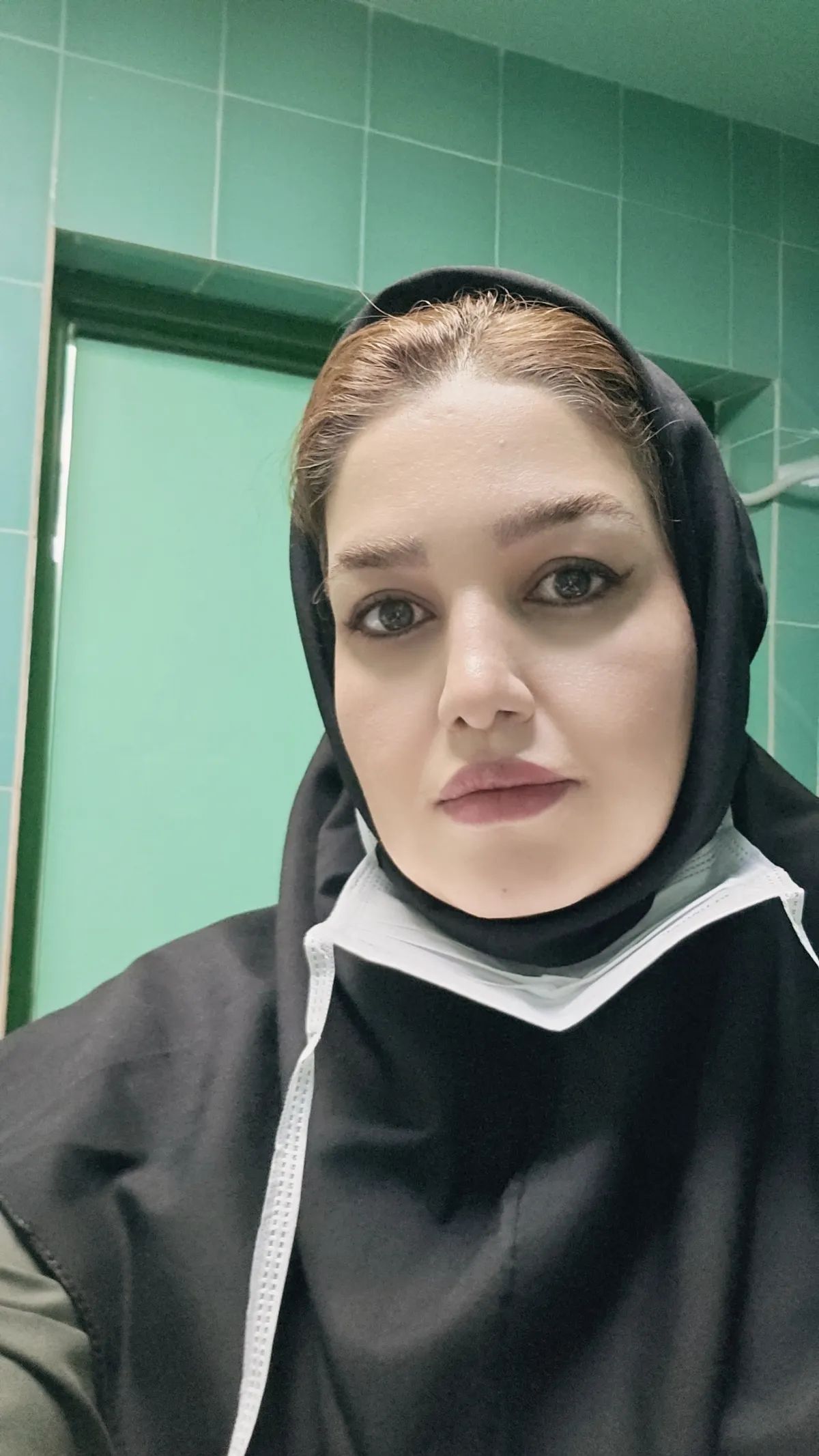 دکتر زهره عزیزی جراحی زنان و زایمان و نازایی،کیست تخمدان،میوم،پولیپ،خونریزیهای غیرطبیعی،زگیل تناسلی،تبخال تناسلی،عفونت واژن،پاپ اسمیر،هیستروسکوپی،کورتاژ‌‌،هیسترکتومی(درآوردن رحم)،تنگ کردن واژن،بالاکشیدن رحم،بالاکشیدن مثانه،بی اختیاری ادرار،ل, متخصص جراحی زنان و زایمان و نازایی و زیبایی