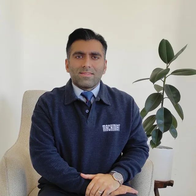 مسعود رعیت دوست دکترای روانشناسی عمومی, کارشناس ارشد روانشناسی عمومی