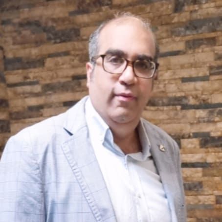 دکتر نوید باستانی