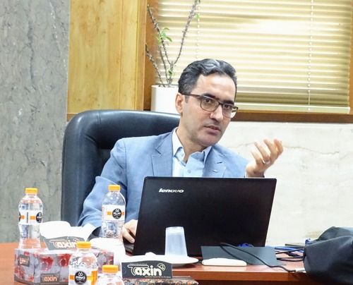 زنده یاد دکتر احمد حرمتی فوق تخصص گوارش و کبد بالغین, متخصص بیماریهای داخلی, دکترای پزشکی