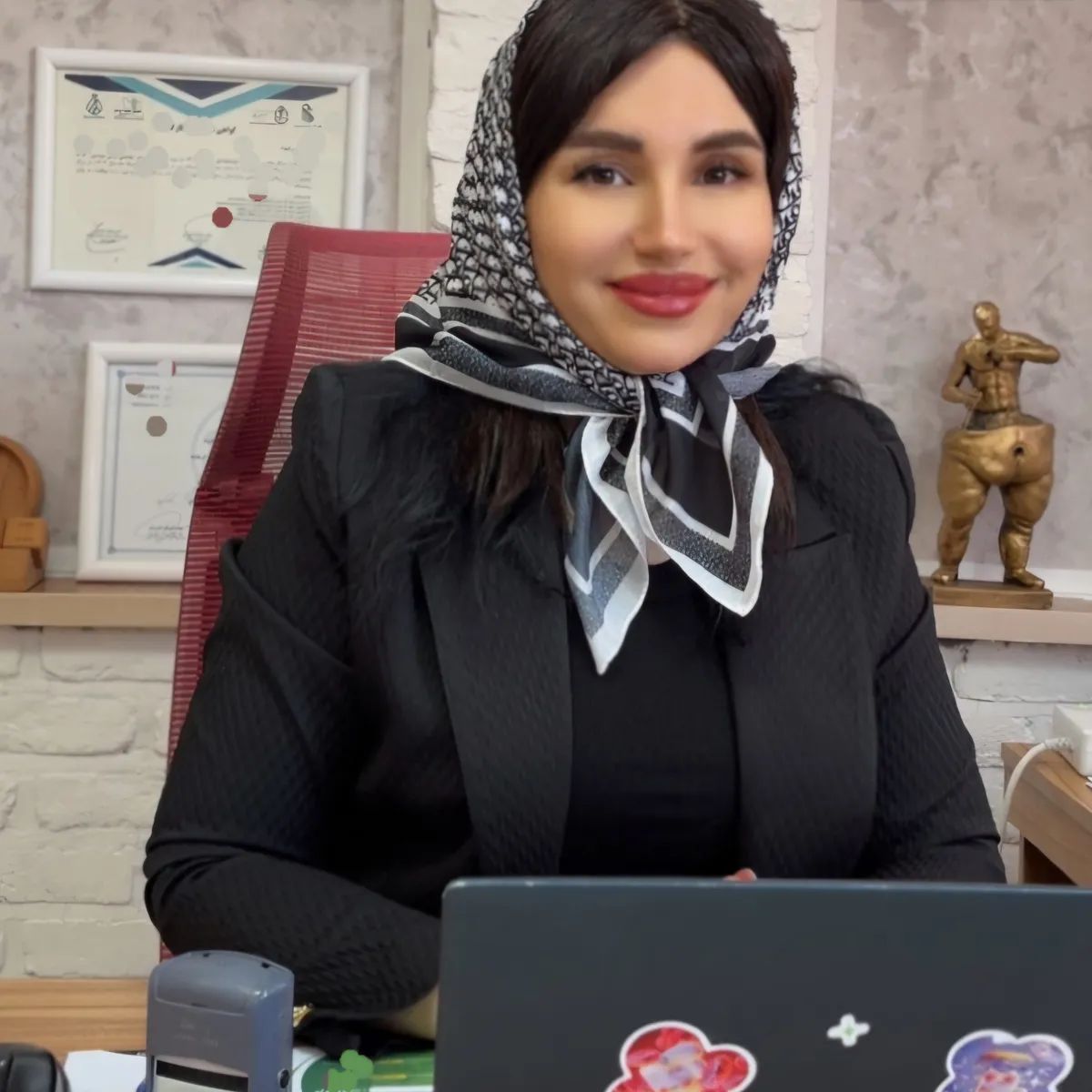 دکتر طیبه دوستوندی