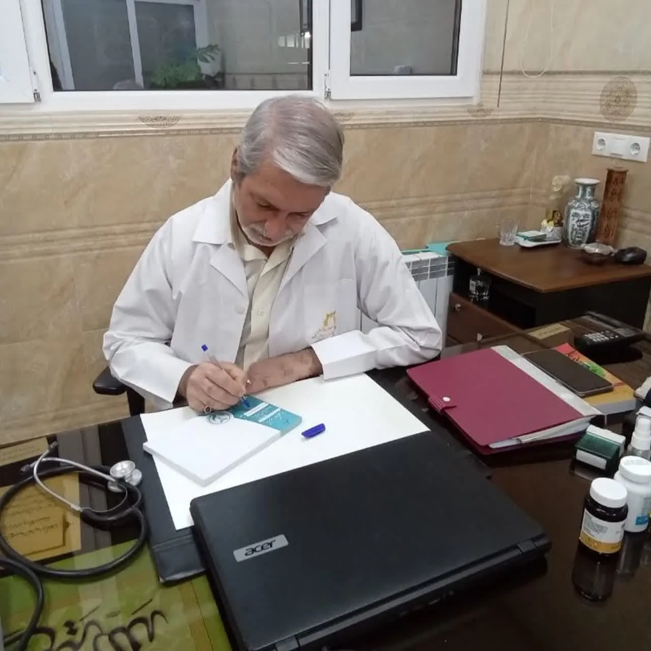 دکتر سیدرضا وکیلی نیا