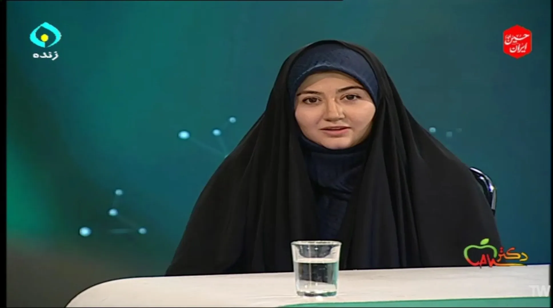 دکتر حانیه احتشام دکترای حرفه‌ای دندانپزشکی ، عصب‌کشی تخصصی ، اطفال ، دست‌دندان ، روکش‌های نیم‌دندان مدرن
