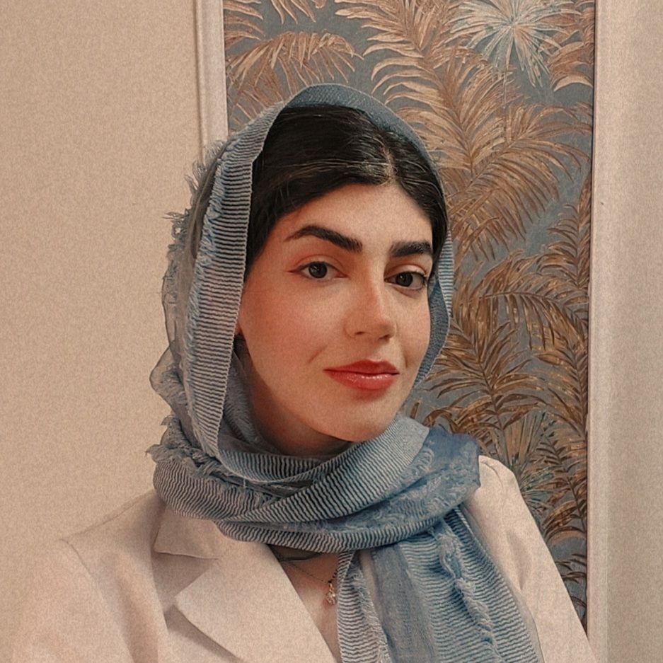 دکتر نیوشا قاسم زاده بالاگفشه