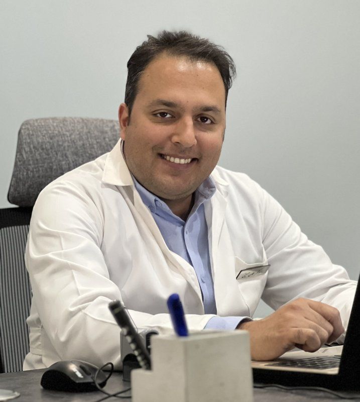 دکتر سلمان حسینی
