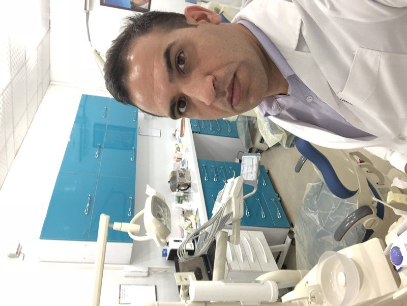 دکتر احمد بزرگی