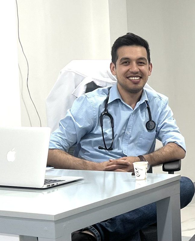 دکتر بهزاد قابل
