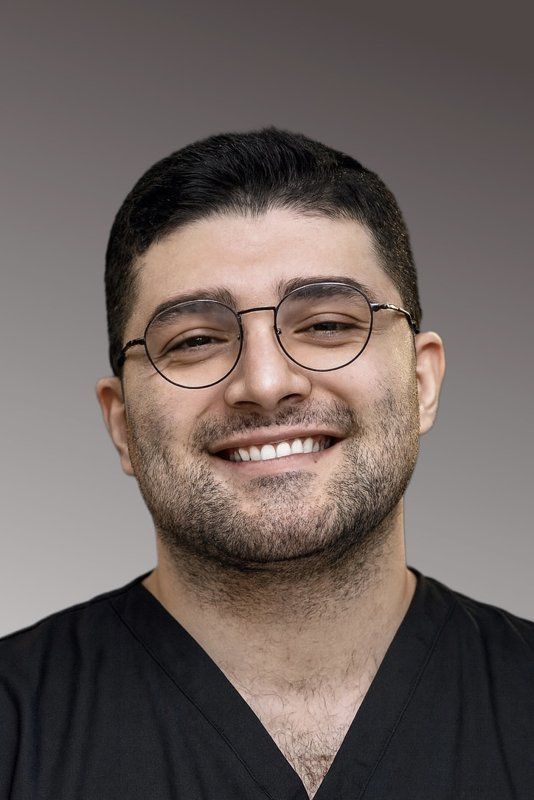 دکتر ماهان فاتح زنوزی