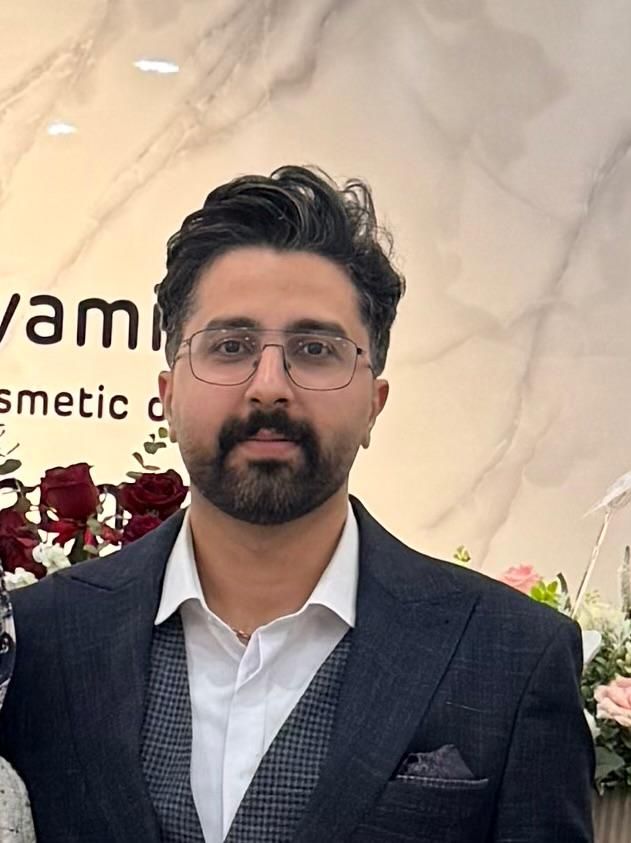 دکتر سیدسینا هاشمی