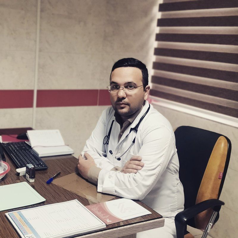 دکتر علیرضا طاهری