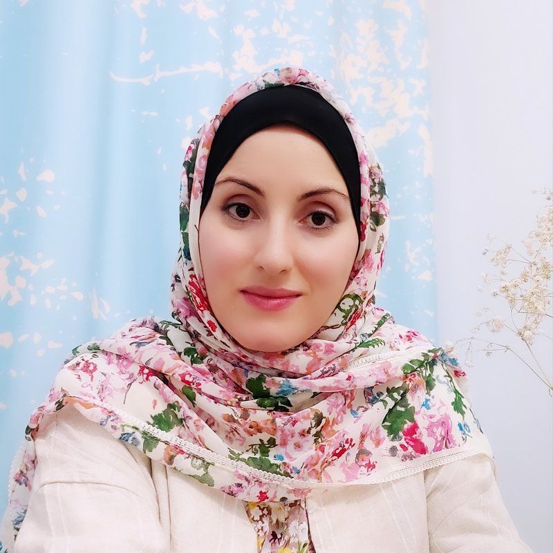 مینا عبدی زناب دانشجوی دکتری روانشناسی، با بیش از ده سال سابقه حرفه ای، مشاوره فردی، بین فردی، نوجوان، پیش از ازدواج، مشاوره زوج، درمان اختلال های افسردگی، اضطراب، وسواس، تروما، شکست عاطفی، اختلال شخصیت و درمان تحلیلی